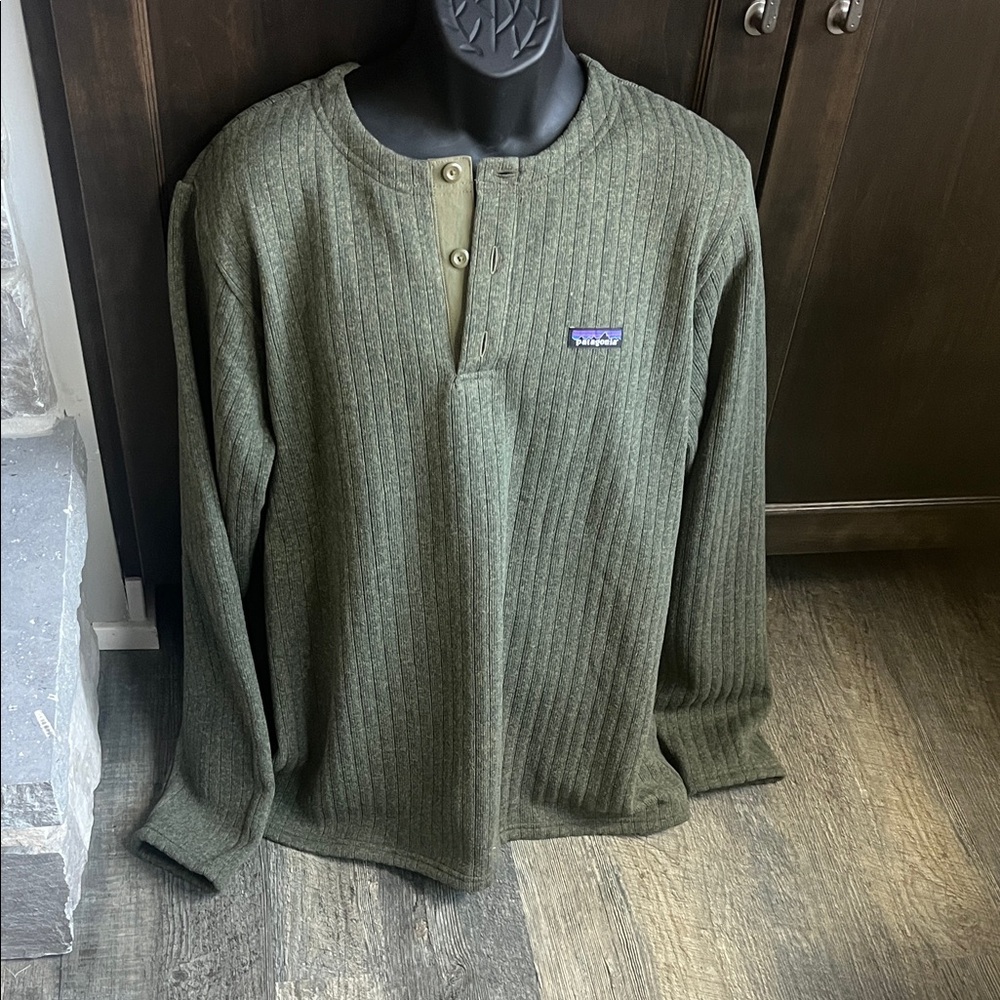 Patagonia Green Ribbed Long Sleeve